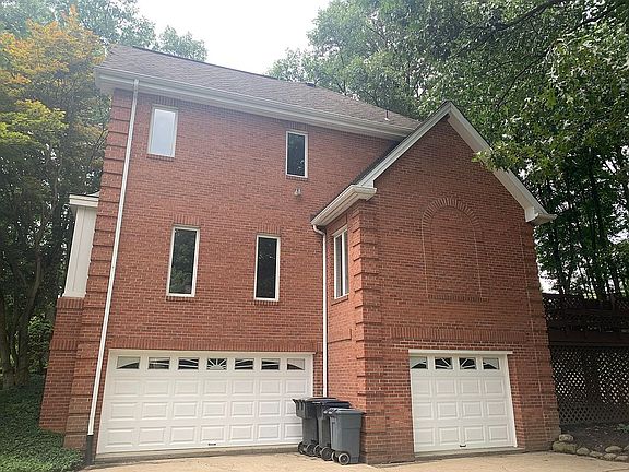 3 car garage