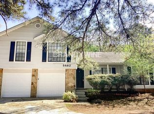 5682 Phillips Dr, Morrow, GA 30260