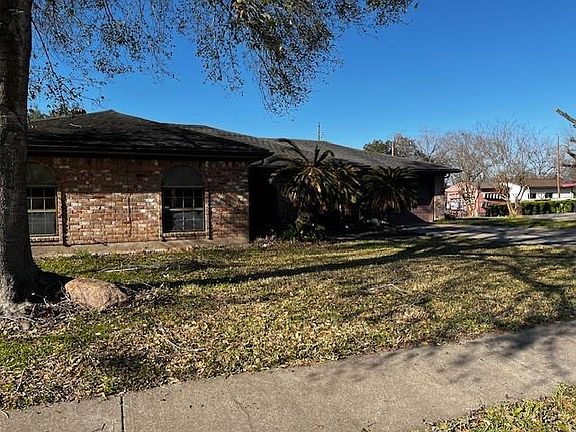 4th image of 13610 Lynnwood Ln