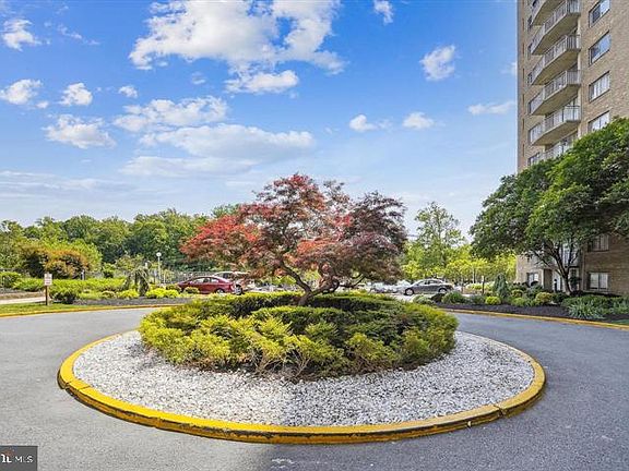 4th image of 1836 Metzerott Rd APT 1524