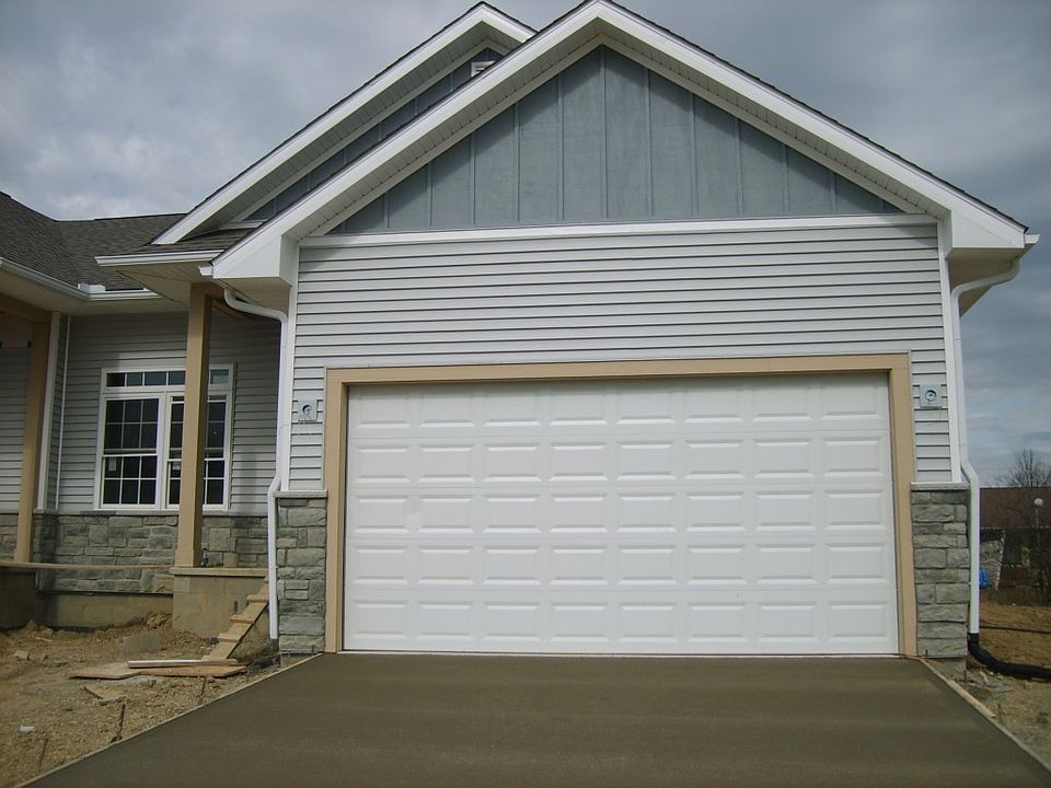 2nd image of 410 Terrace Dr