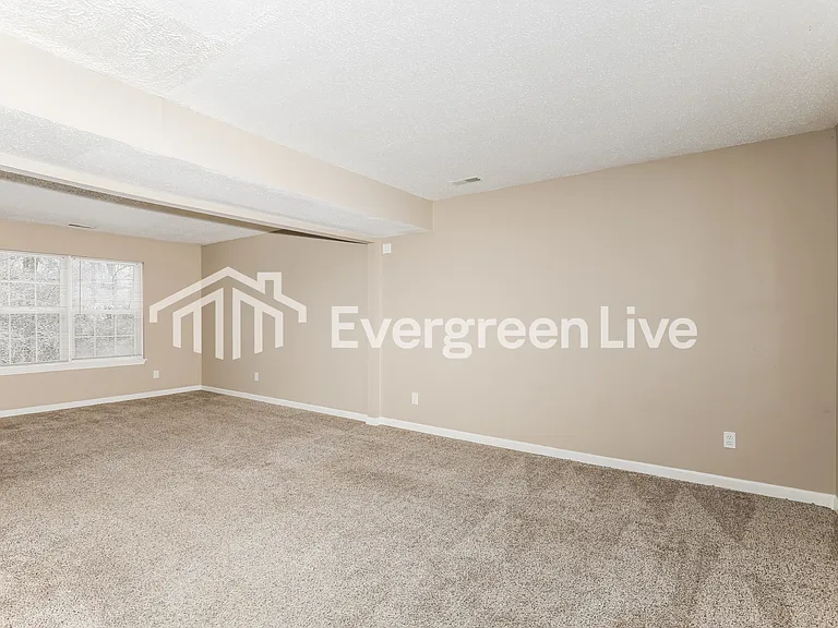11359 Shady Hollow Ln — Photo 14