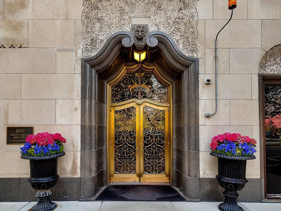 1st image of 2052 N Lincoln Park W APT 1502