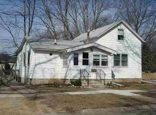 502 6th St SW, Waverly, IA 50677