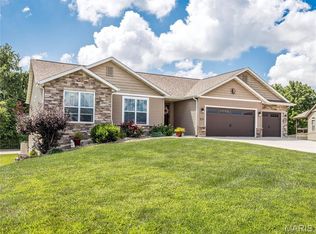 1873 Appleton Ct, Maryville, IL 62062