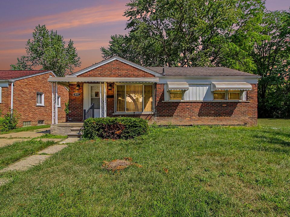 1st image of 535 Longfellow St