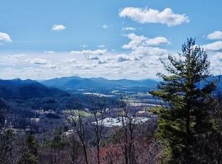 171 Ridge Pole Cir, Dillard, GA 30537