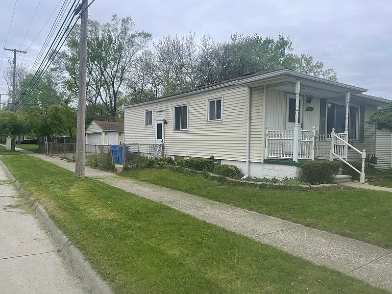 4860 Dudley St — Photo 10