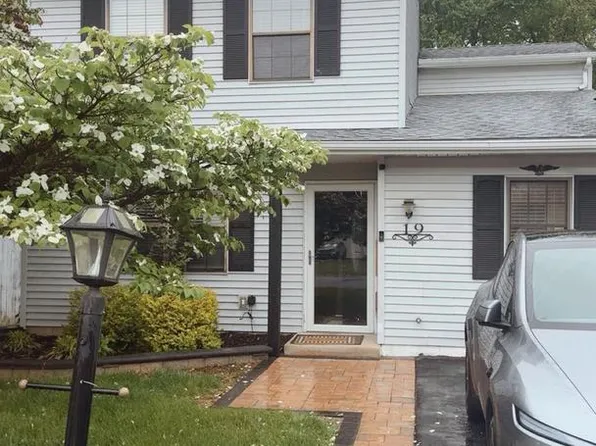 19 Beacon Ln, New Castle, DE 19720