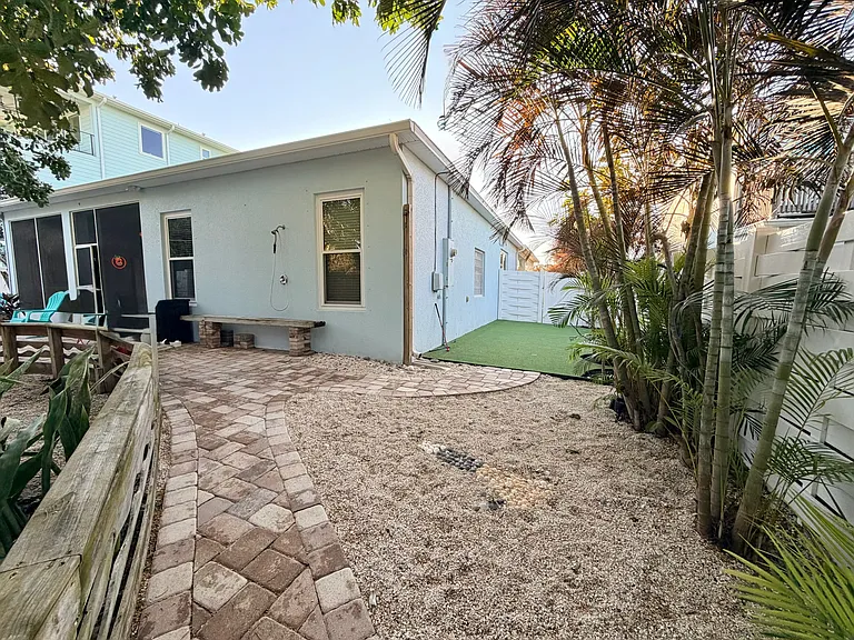 S Orlando Ave — Photo 5