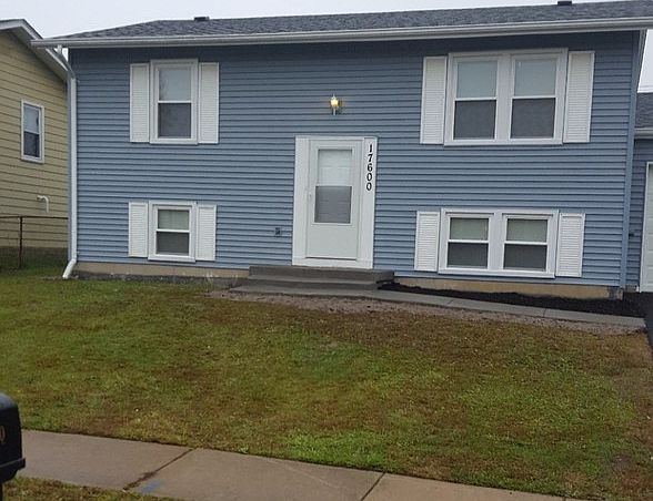 1st image of 17600 Winston Dr