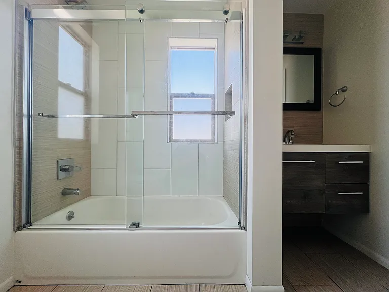 250 S Burlington Ave #250 — Photo 33