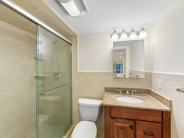 333 Lincoln Avenue image 21 of 37