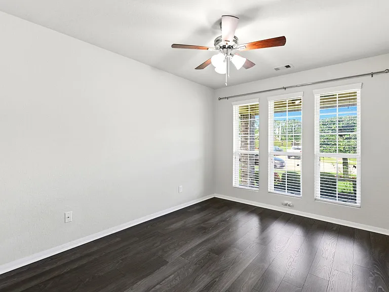 15002 Miller Meadows Ln — Photo 7