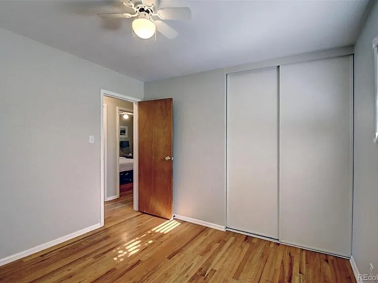 1385 Salem St — Photo 11