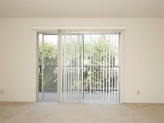 4th image of 350 Curtner Ave APT 17