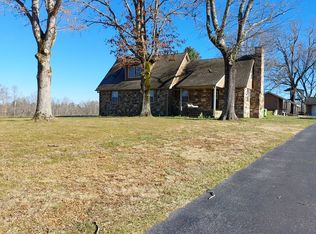 1477 S Old Mail Rd, Crossville, TN 38572