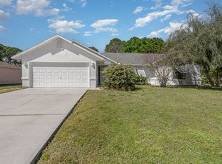 1129 Saturn St SE, Palm Bay, FL 32909