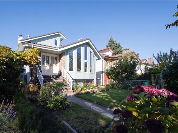 2553 E 22nd Ave, Vancouver, BC V5M 2X4