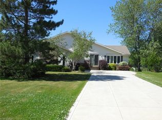 31585 Crabtree Ln, Solon, OH 44139
