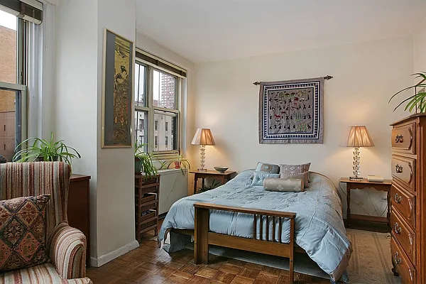 Sold by Corcoran | media 22