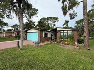 166 Las Palmas Blvd #166, North Fort Myers, FL 33903