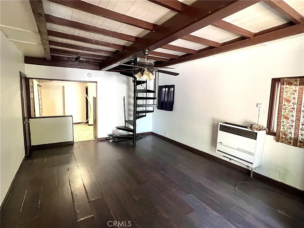 2 bed, 740 sqft, $1,350 — Photo 4