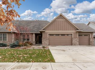 632 Fox Chase Rd SW, Rochester, MN 55902