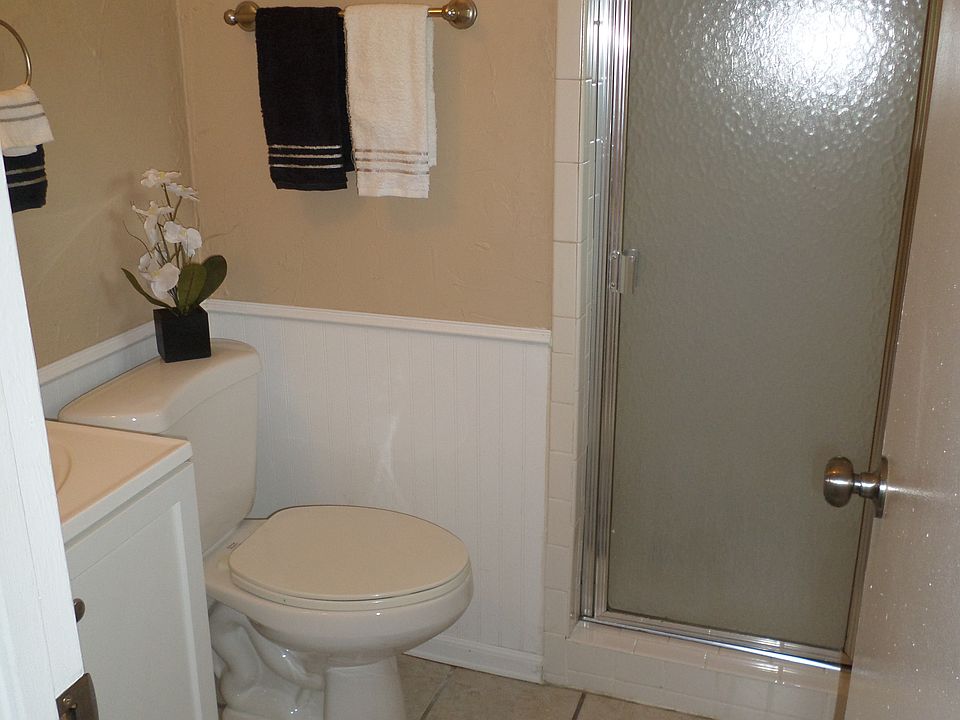 1st image of 324 Linda Dr