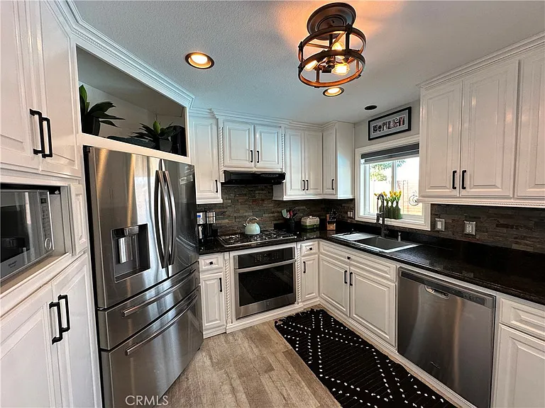 5311 Hendricksen Dr — Photo 14