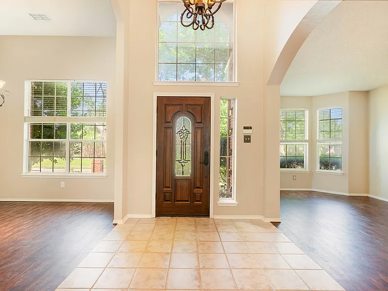 3108 Palmtree Dr — Photo 5