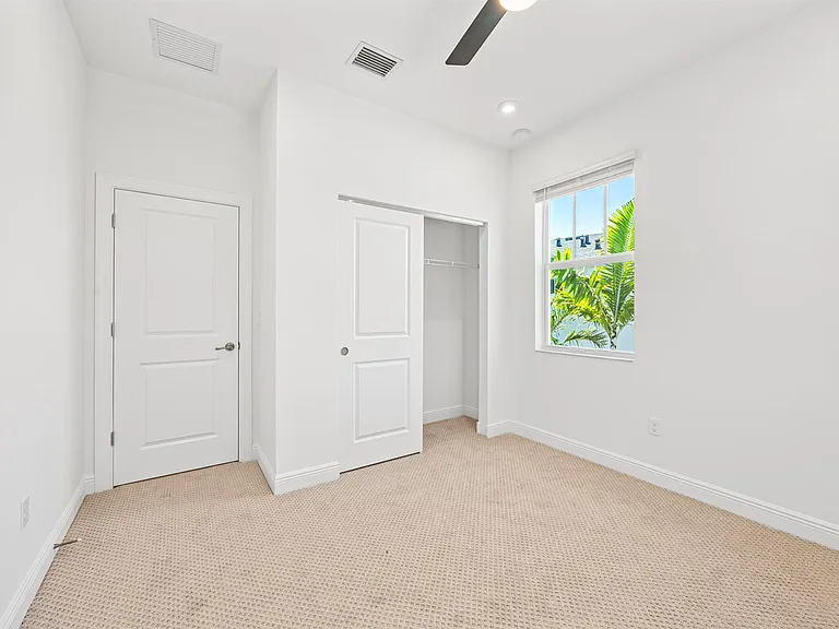 3552 NW Solange Ct — Photo 26