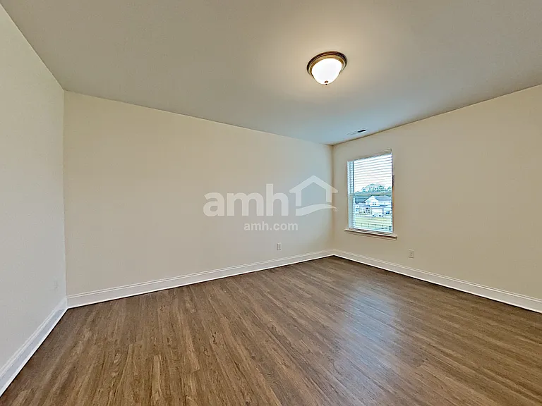 112 Samara Ln — Photo 14