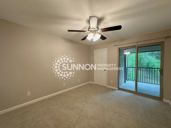 2 bed, 2.0 bath, 1107 sqft, $1,495 — Photo 3