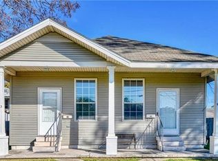 923 Rupp St, Gretna, LA 70053