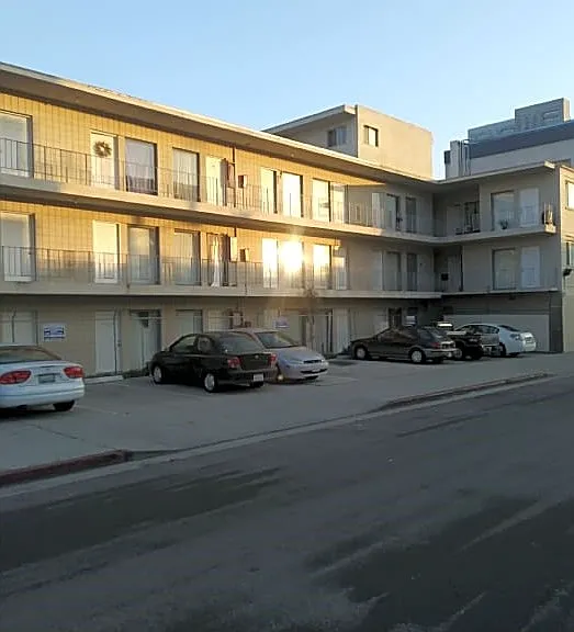 1601 Beloit Apartments — Photo 1