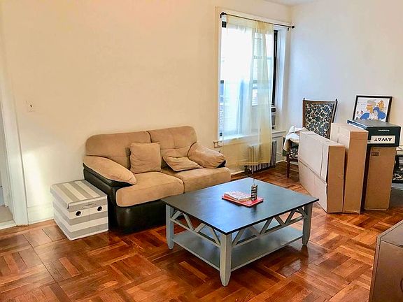 2nd image of 2555 33rd St APT 2F