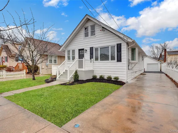 820 Jefferson Street, Baldwin, NY 11510