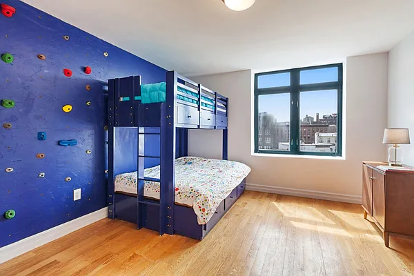 Sold by Compass | media 6