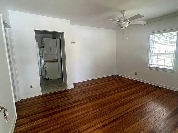 2nd image of 715 Truett Dr