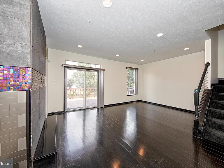 130 Spencer Cir — Photo 7