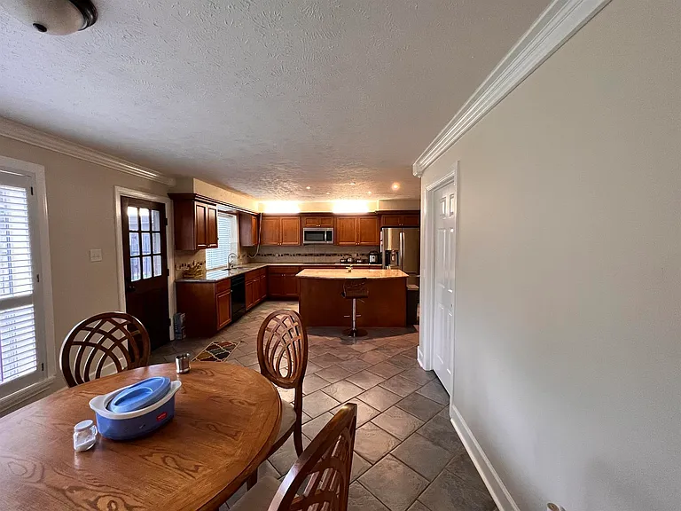 2104 Bay Hill Dr — Photo 11