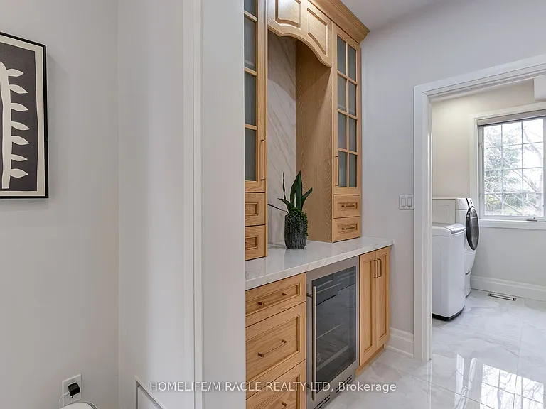 2299 Glazebrook Cir — Photo 37