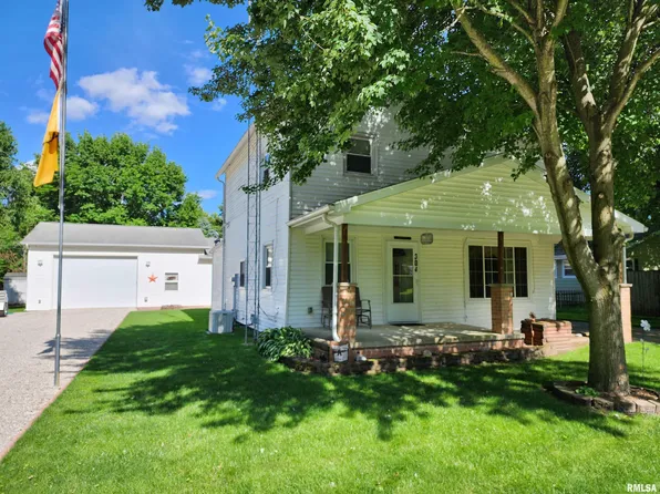 304 S Fourth Cross St, Mechanicsburg, IL 62545