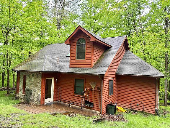 2nd image of 785 Ridge Rd
