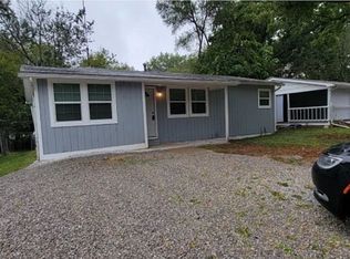 2721 N Kellett Ave, Springfield, MO 65803