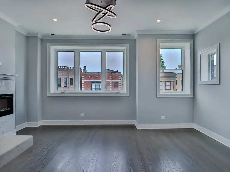 4827 S Saint Lawrence Ave #3 — Photo 4