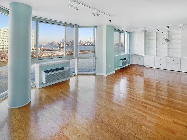 20 2nd St #1003 — Photo 4