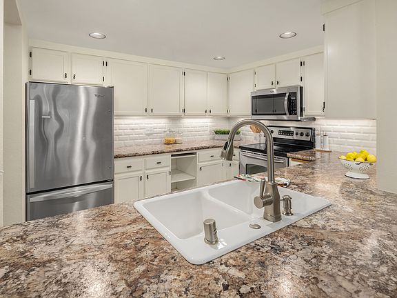 3rd image of 3941 226th Pl SE APT 110
