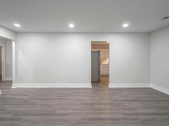 4th image of 4309 Whitney Dr